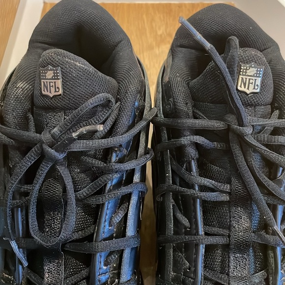 Reebok NFL Football Cleats - Picture 2 of 4